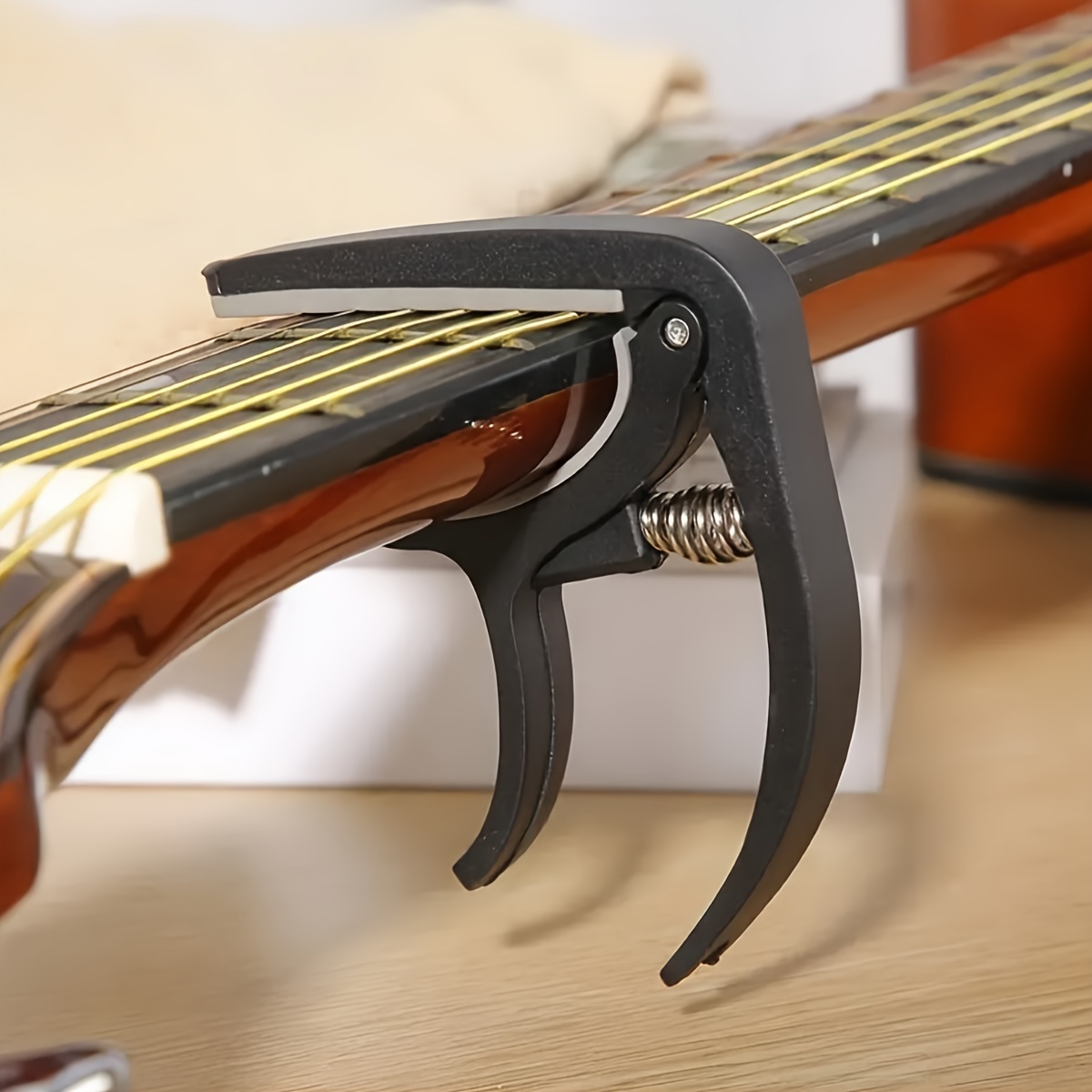 Guitar Capo Clip - Durable Wooden Guitar Capo Tuning Clip