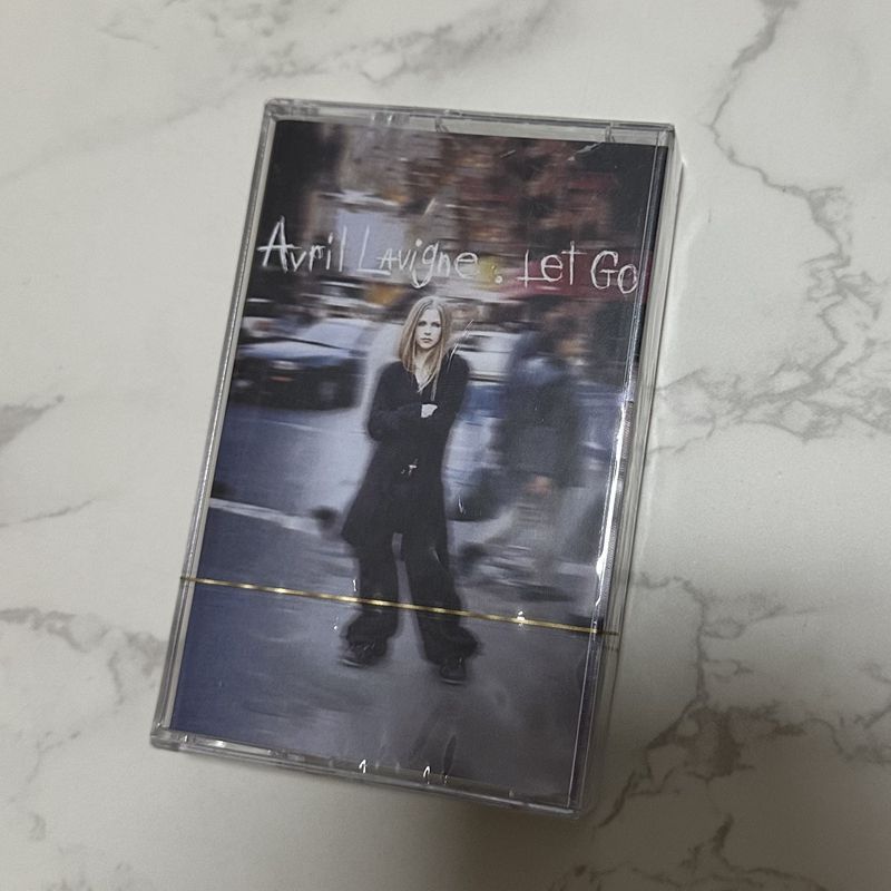 Avril Lavigne Let Go English S - đánh giá và giá Audio Music Lollipop